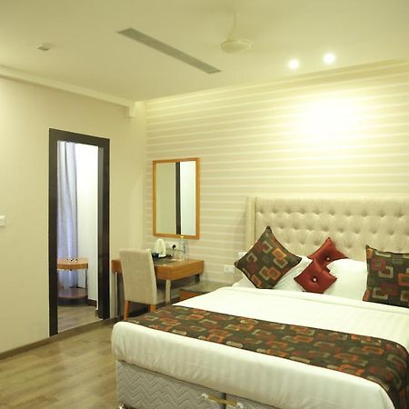 Hotel Sv Kashipur Esterno foto